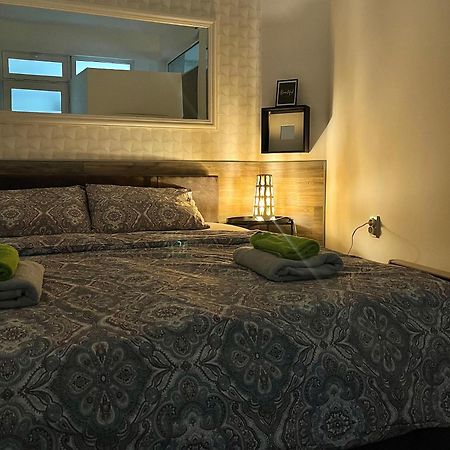 Nilton Apartmans Ni Exteriör bild