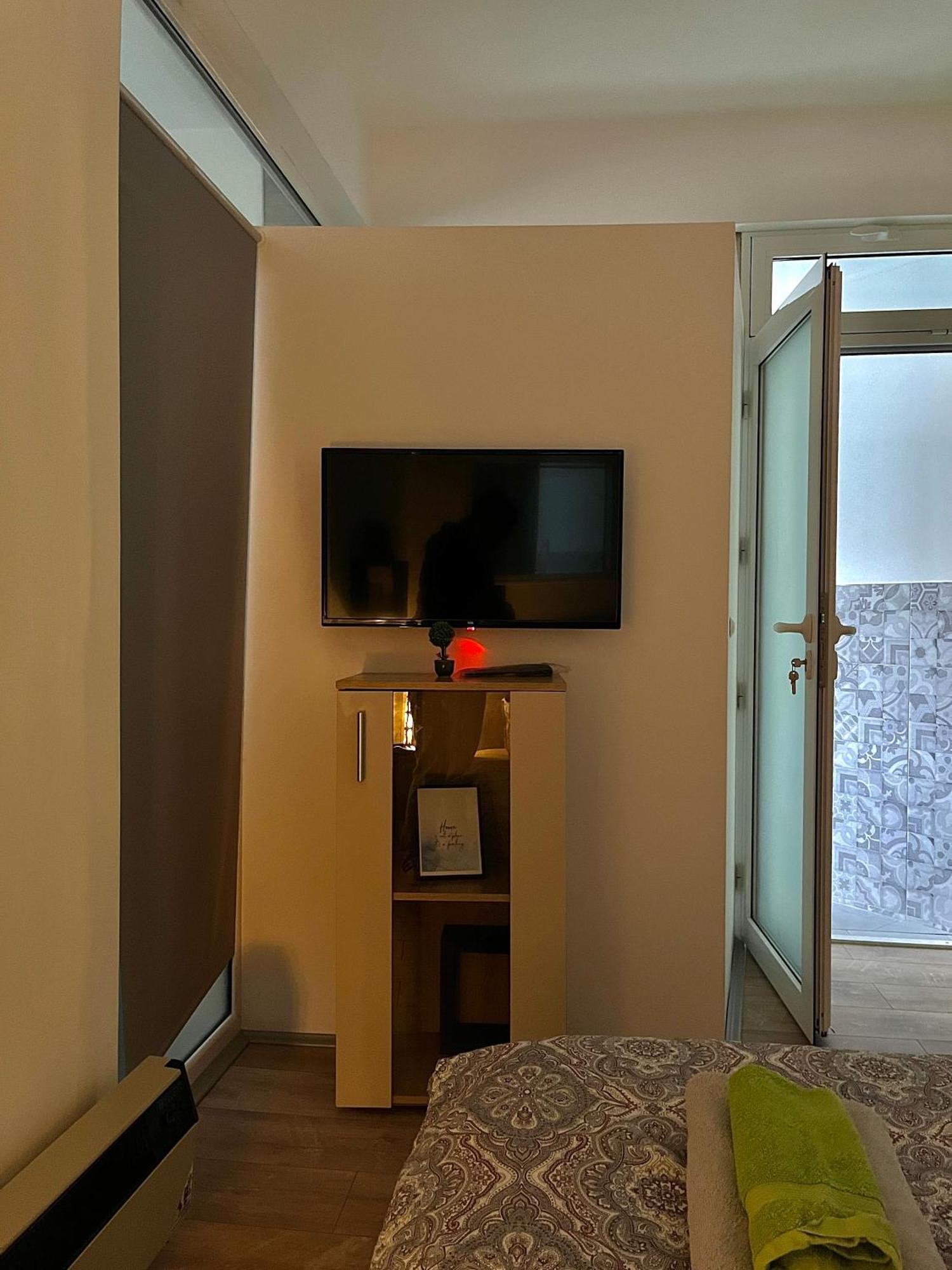 Nilton Apartmans Ni Exteriör bild