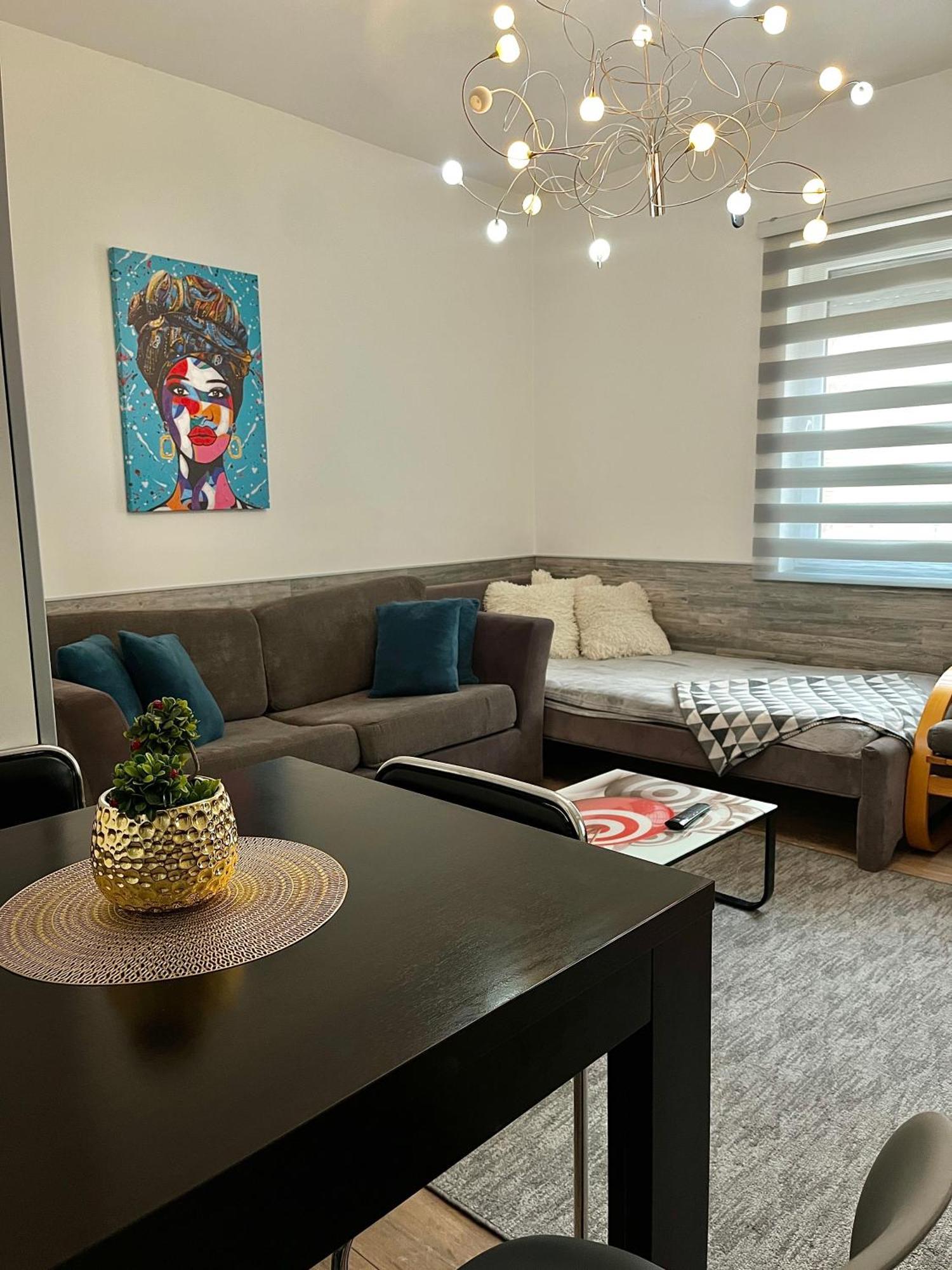 Nilton Apartmans Ni Exteriör bild