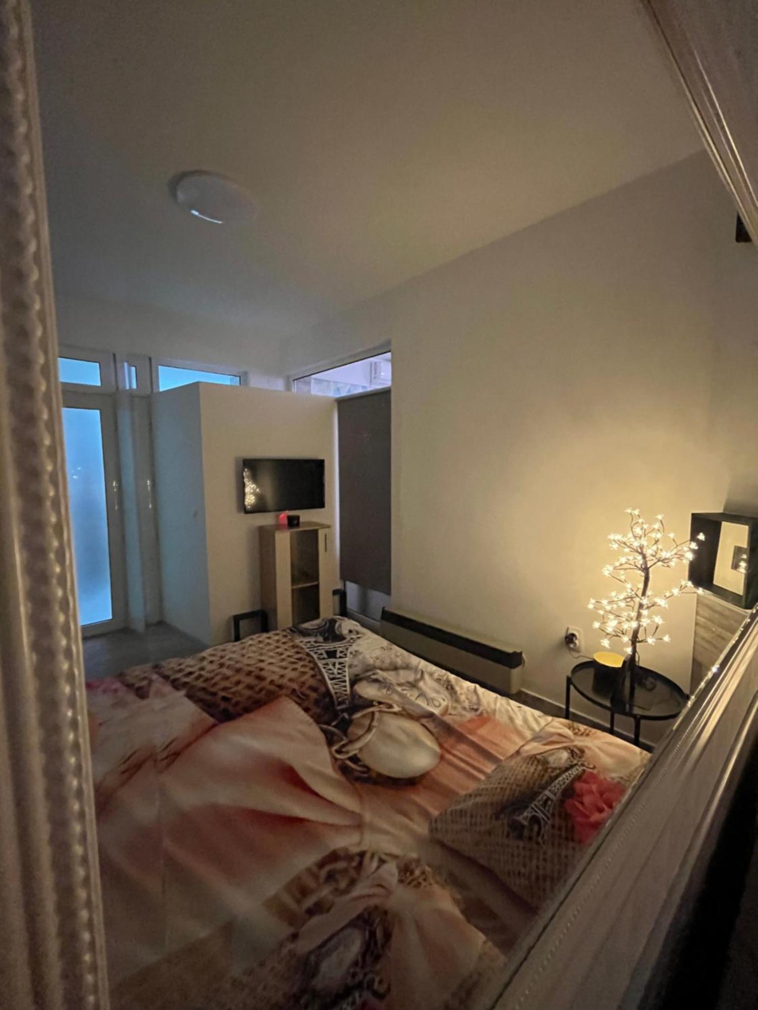 Nilton Apartmans Ni Exteriör bild