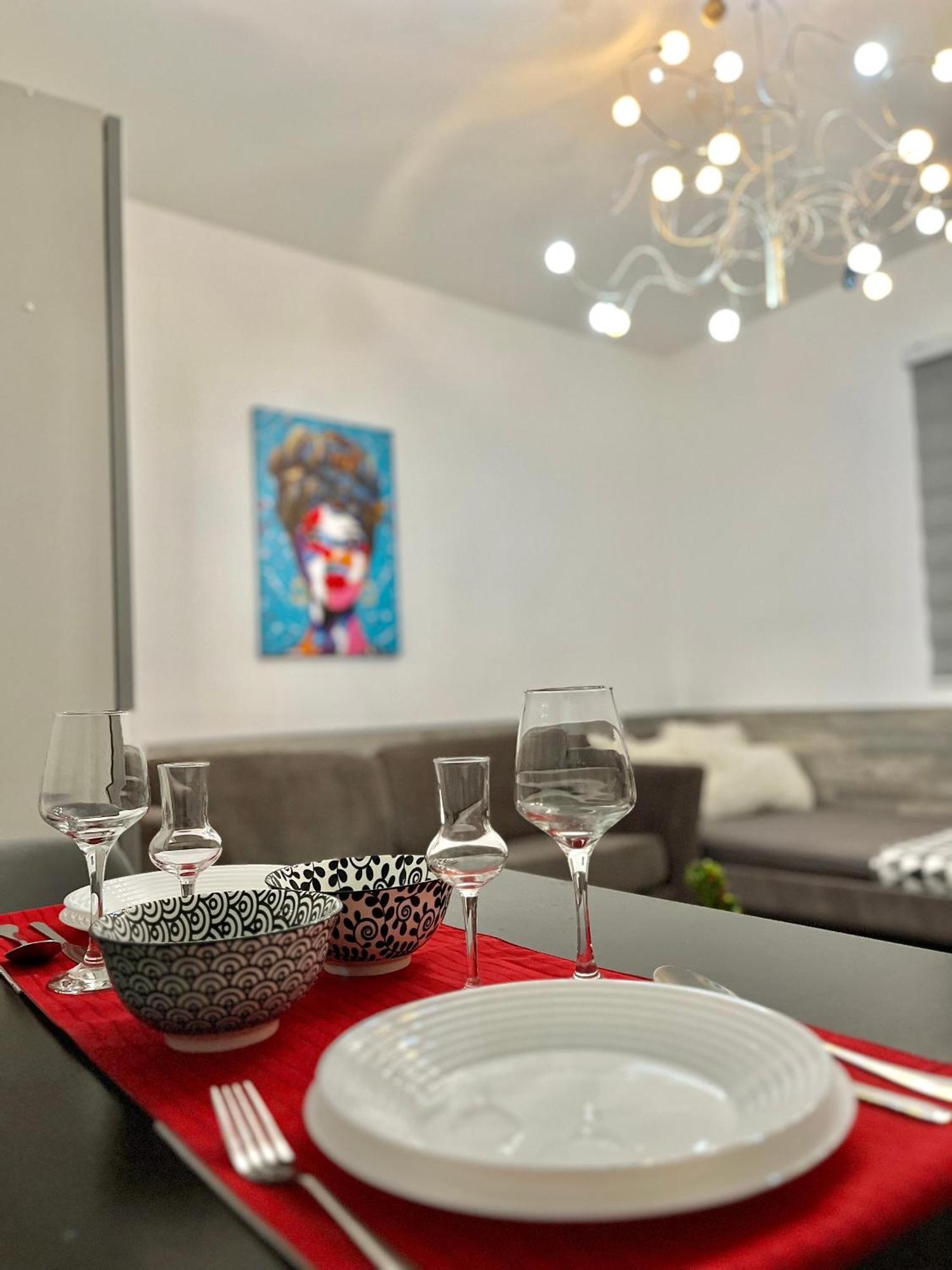 Nilton Apartmans Ni Exteriör bild