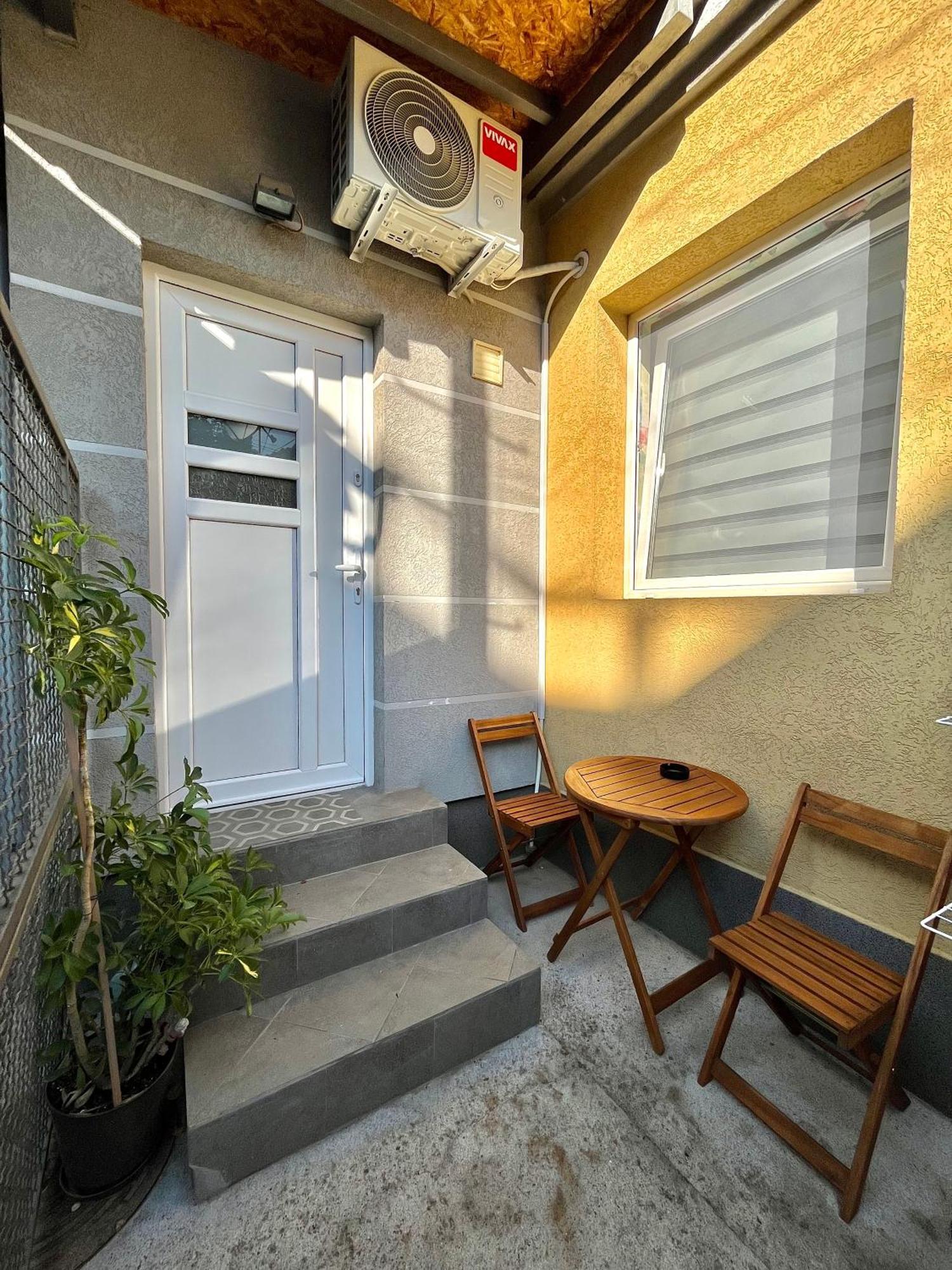 Nilton Apartmans Ni Exteriör bild